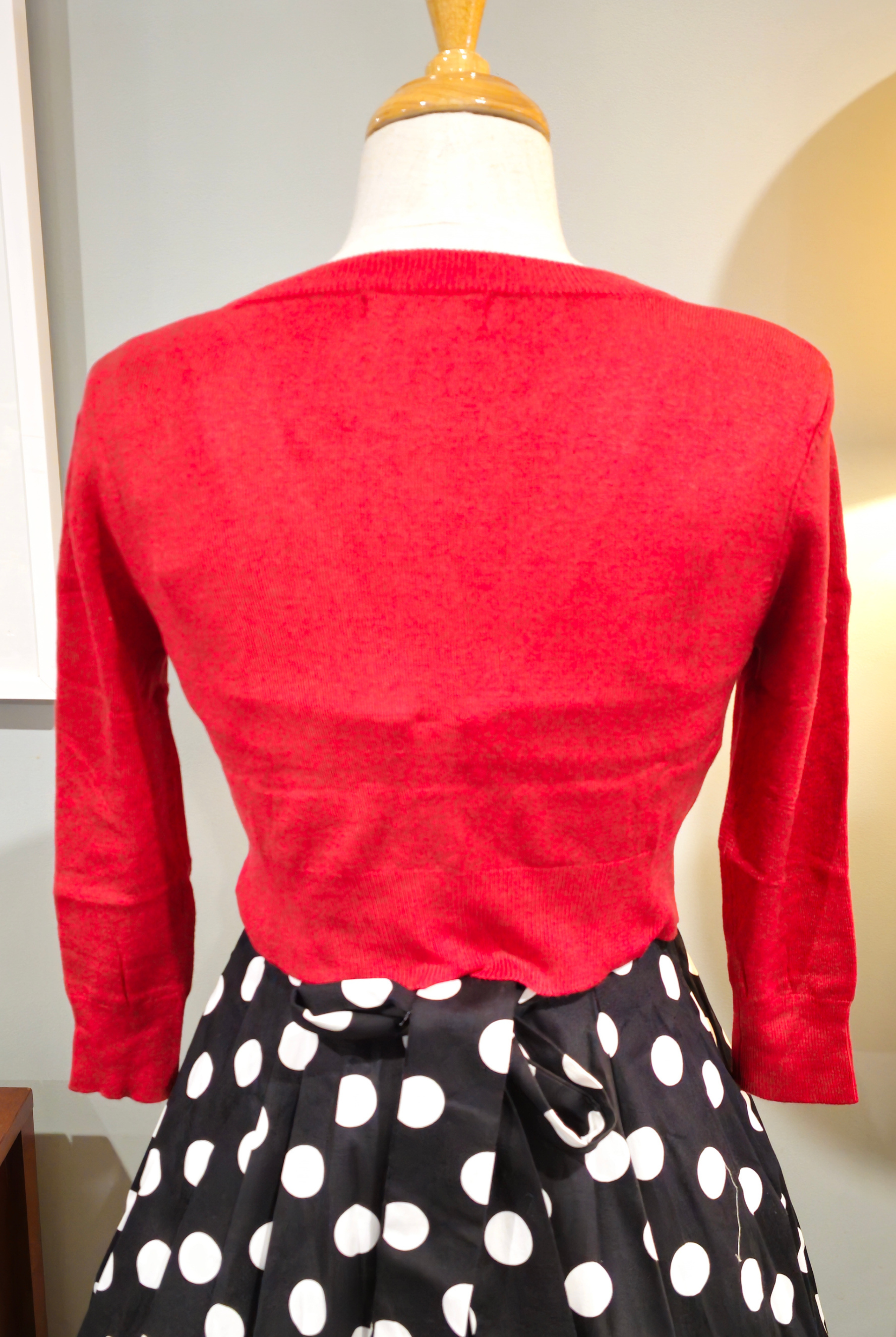 MAK 3/4 Sleeve Red Retro Cardigan - Curvique Vintage