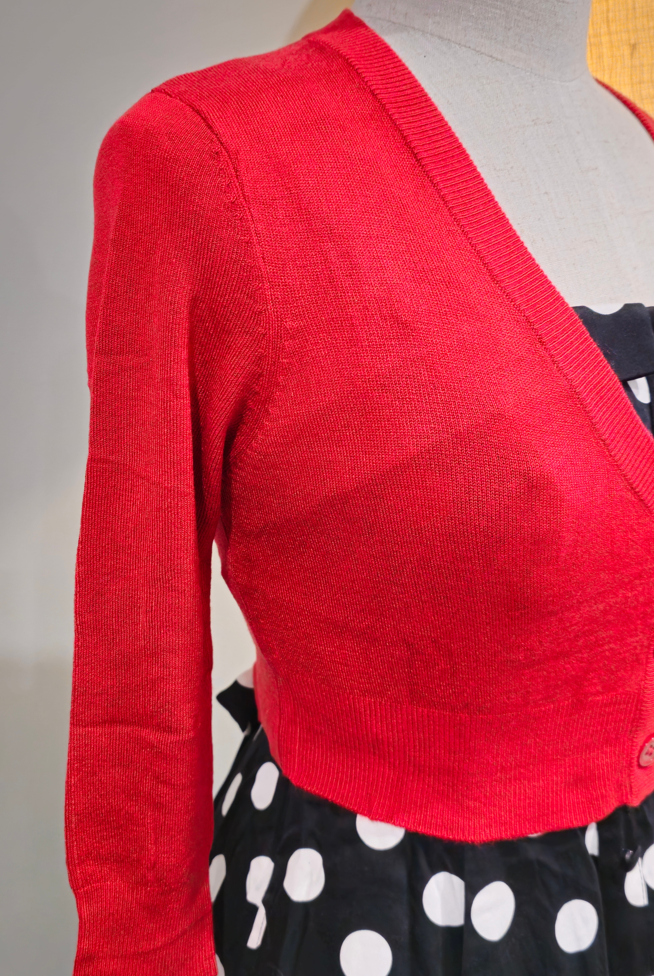 MAK 3/4 Sleeve Red Retro Cardigan - Curvique Vintage