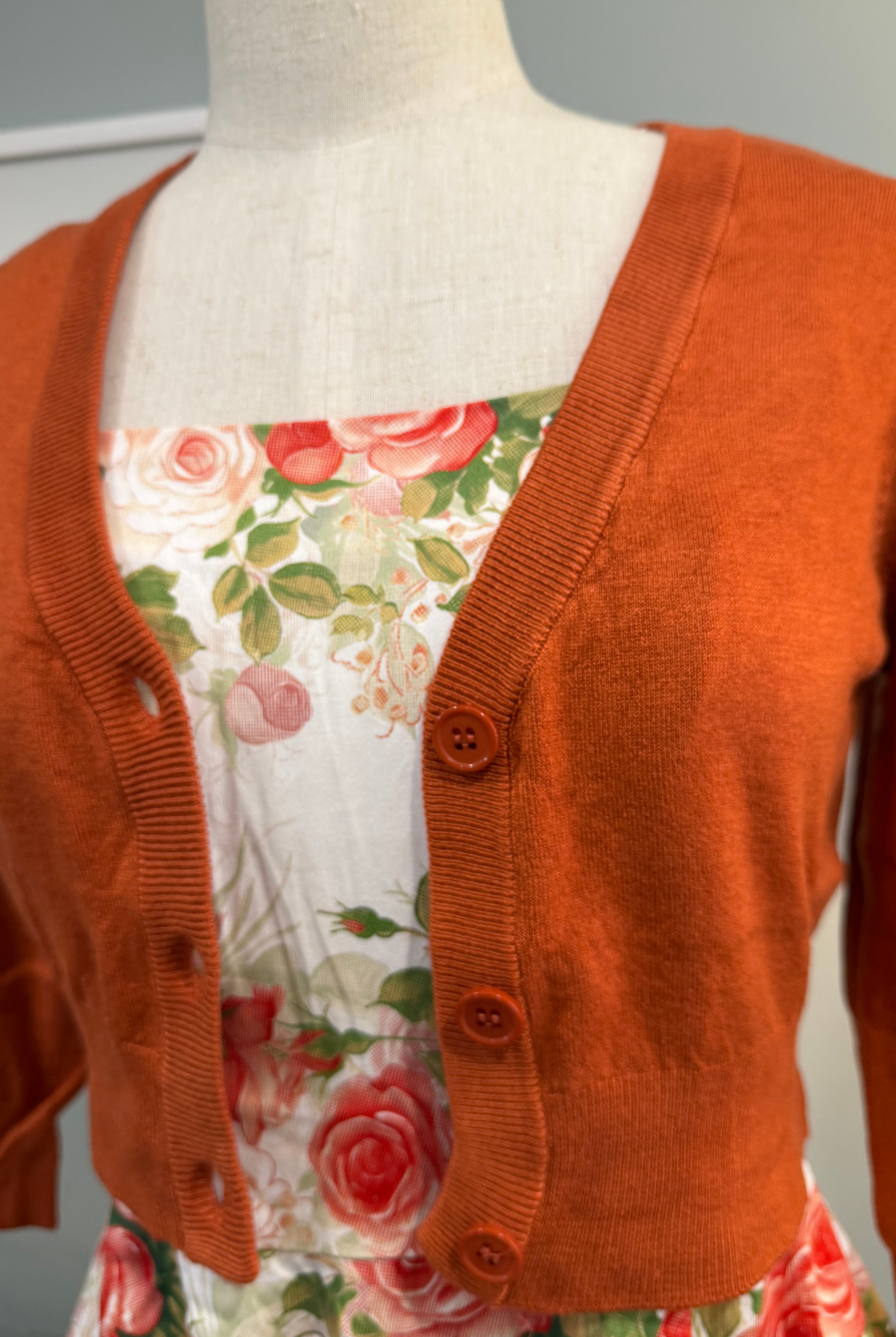 MAK 3/4 Sleeve Dusty Orange Retro Cardigan - Curvique Vintage