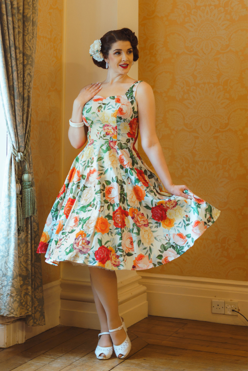 Golden Peony 50s Vintage Style Floral Swing Dress - Curvique Vintage