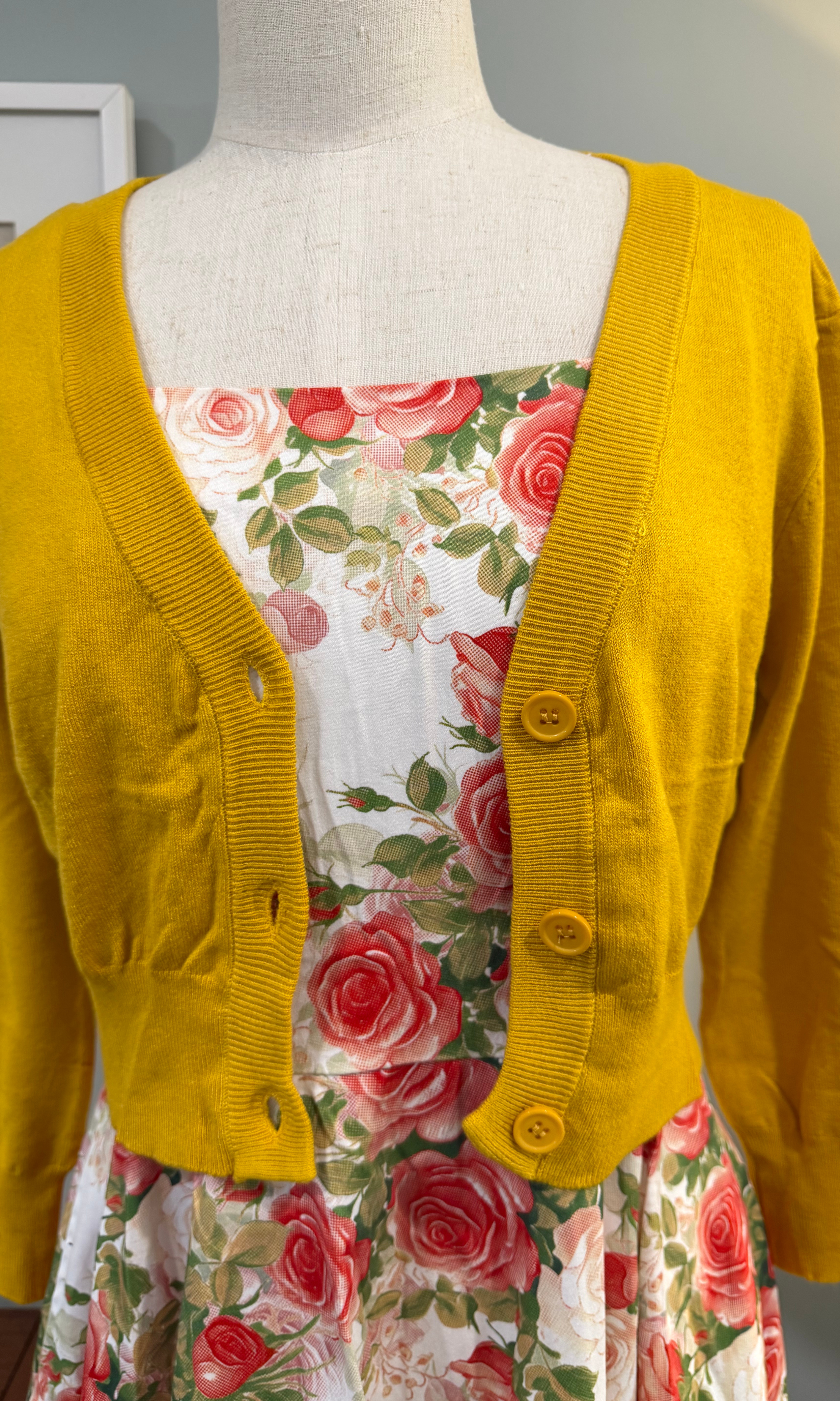MAK 3/4 Sleeve Honey Retro Cardigan - Curvique Vintage