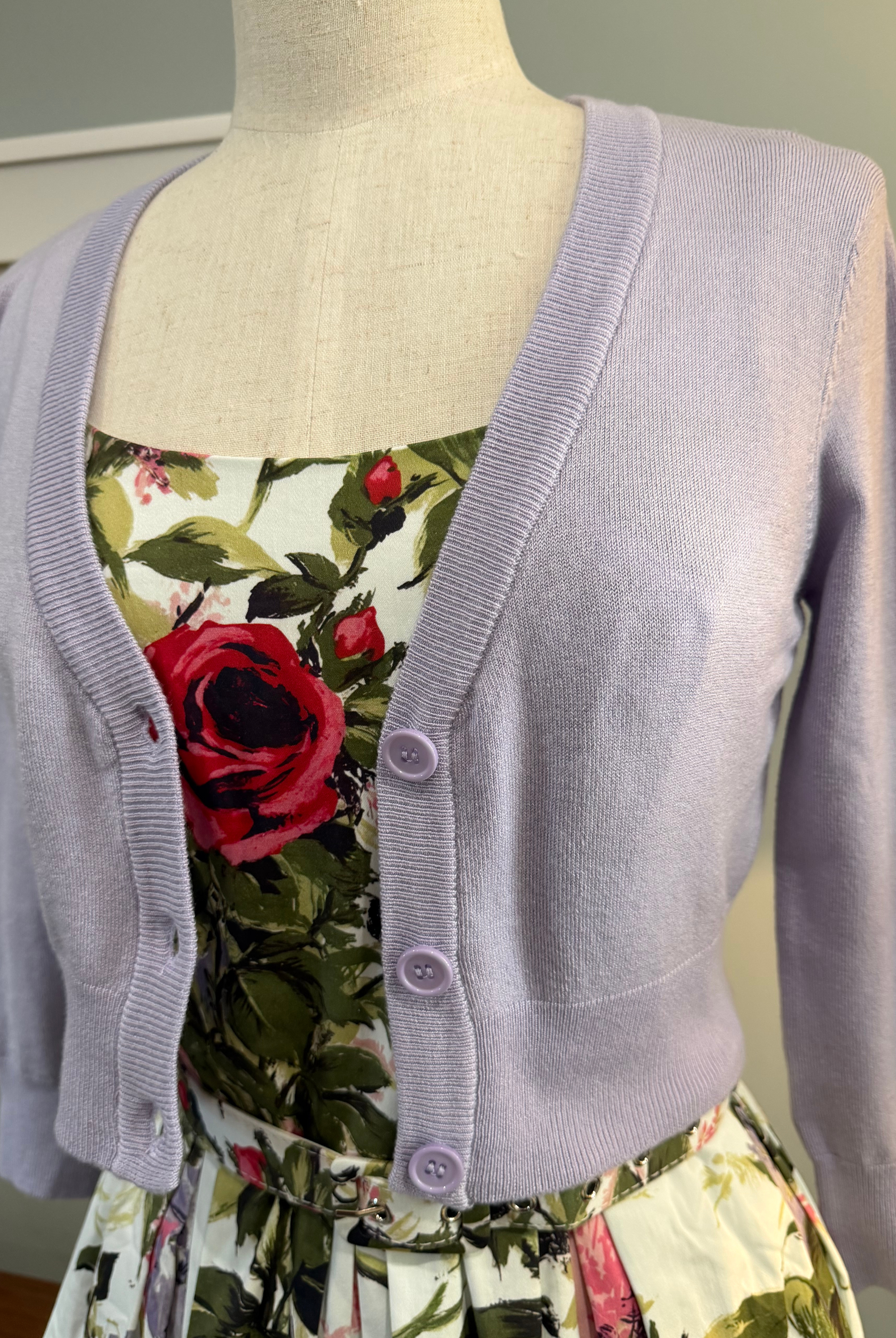 MAK Lilac Retro Style 3/4 Sleeve Cardigan - Curvique Vintage