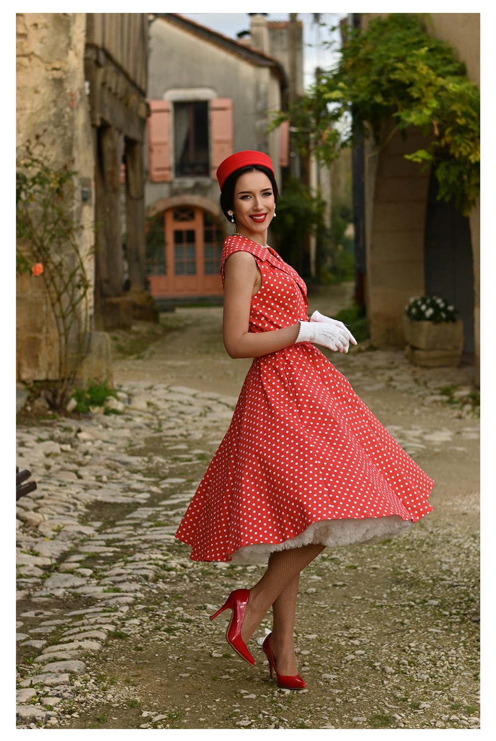Hannah Red Polka Dot Sleeveless 50s Vintage Style Swing Dress - Curvique Vintage