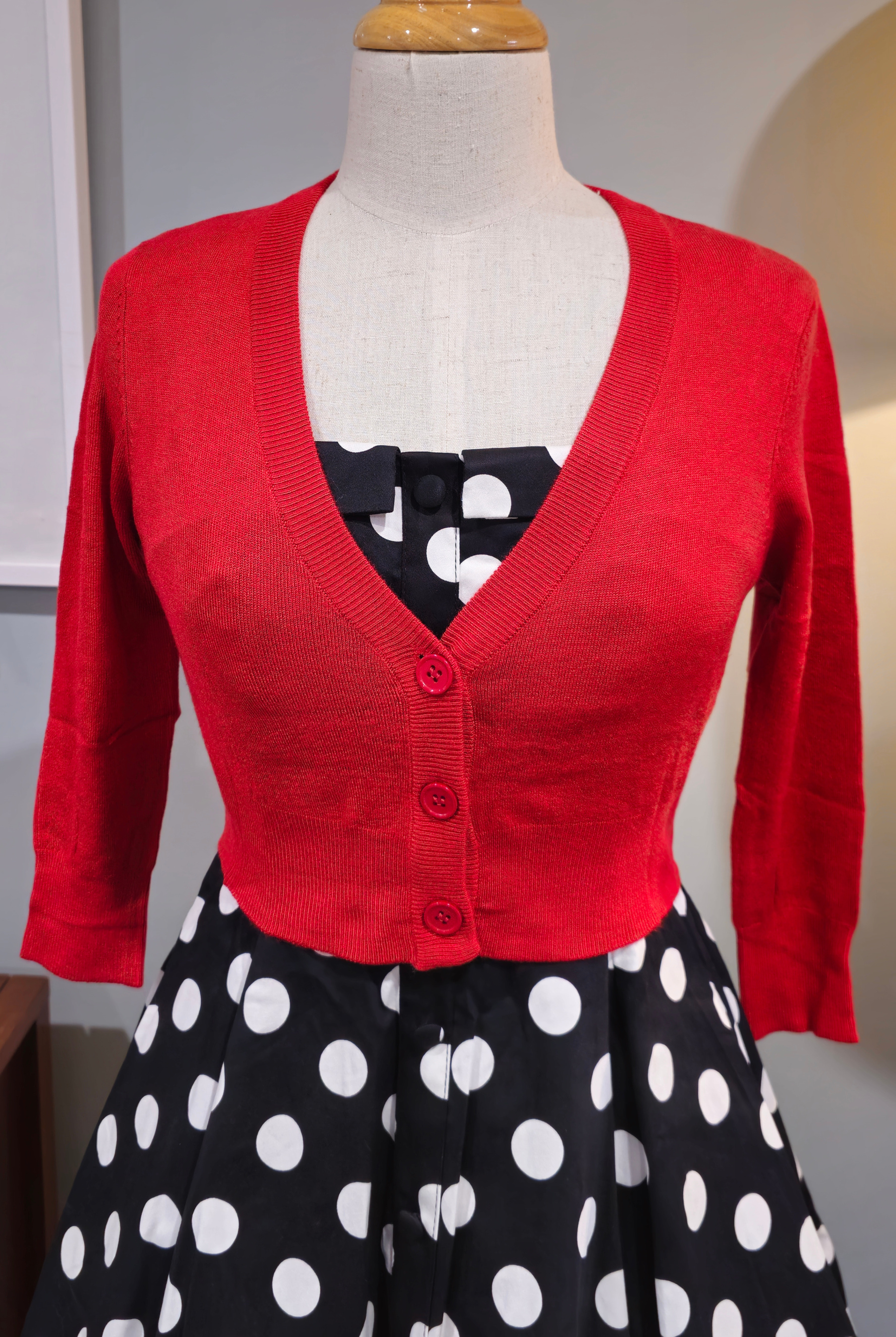 MAK 3/4 Sleeve Red Retro Cardigan - Curvique Vintage