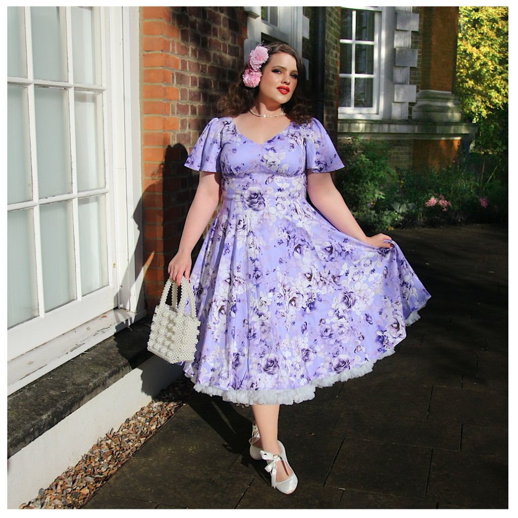 Explore PLUS SIZE 18 VINTAGE DRESSES Curvique Vintage