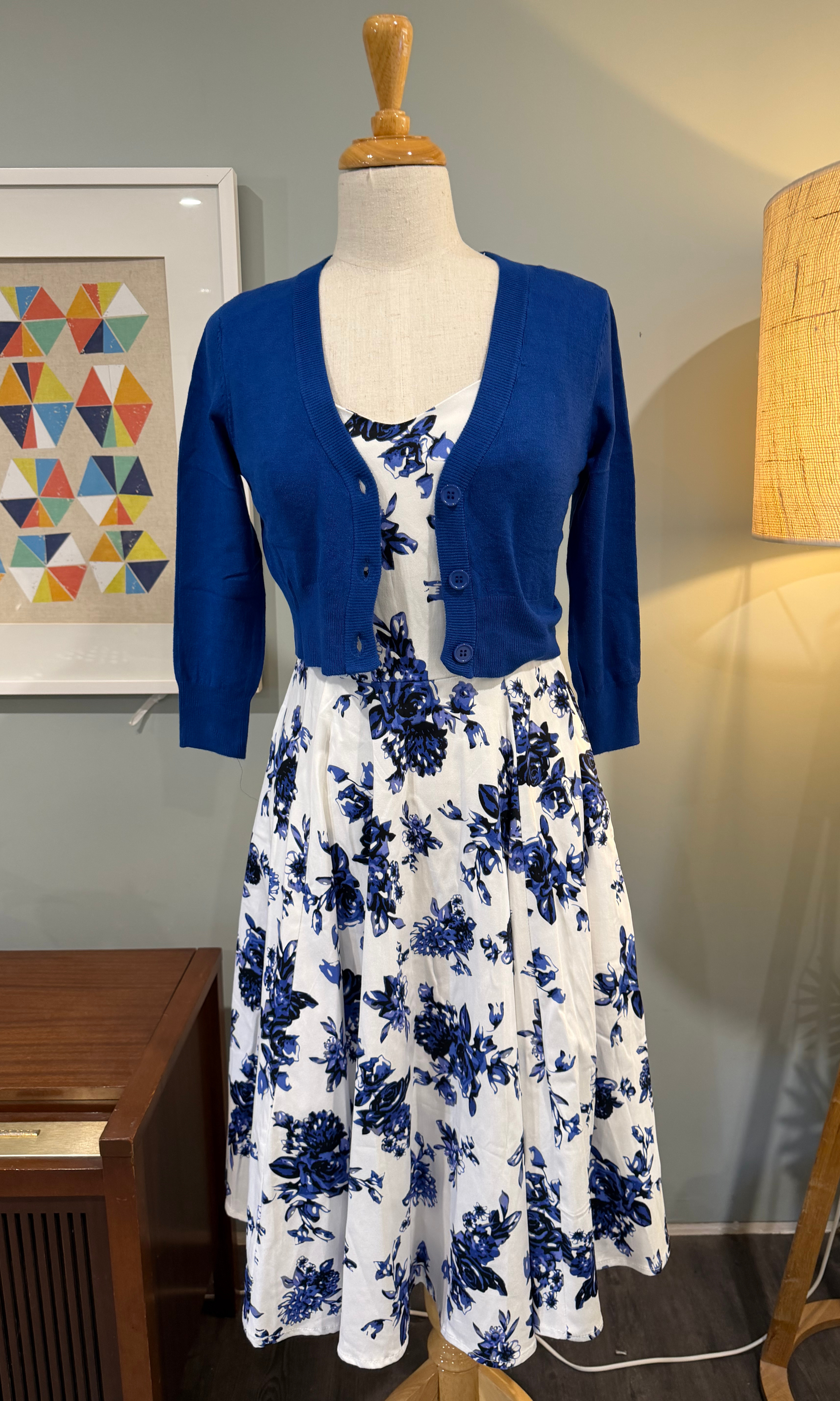 MAK 3/4 Sleeve Royal Blue Retro Cardigan - Curvique Vintage