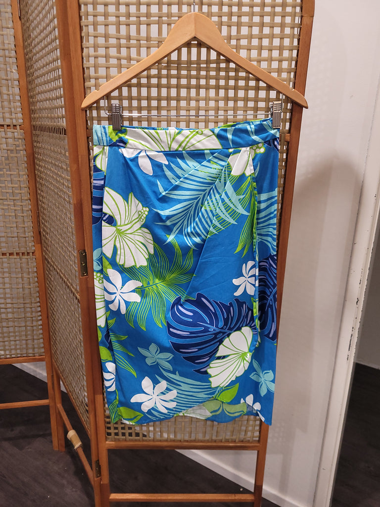 Light Blue/Green Leaf Tropical Print Faux Wrap Skirt - Curvique Vintage