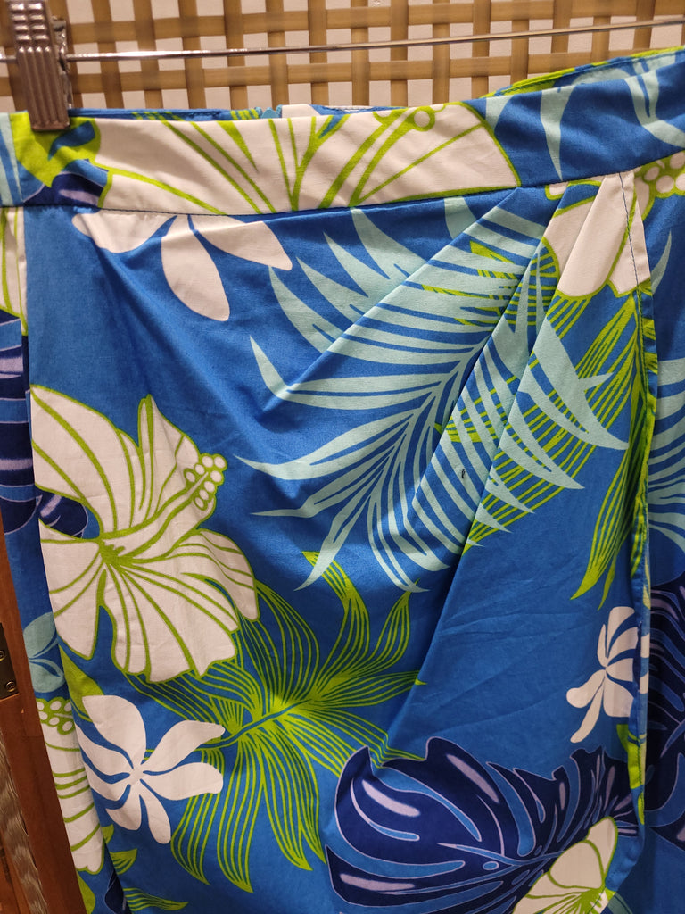 Light Blue/Green Leaf Tropical Print Faux Wrap Skirt - Curvique Vintage