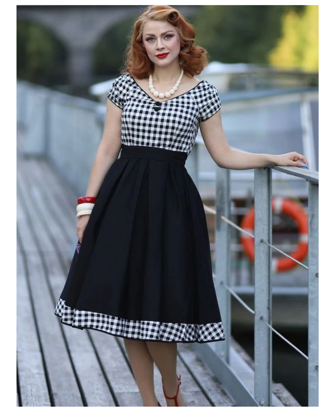 Curvique Vintage