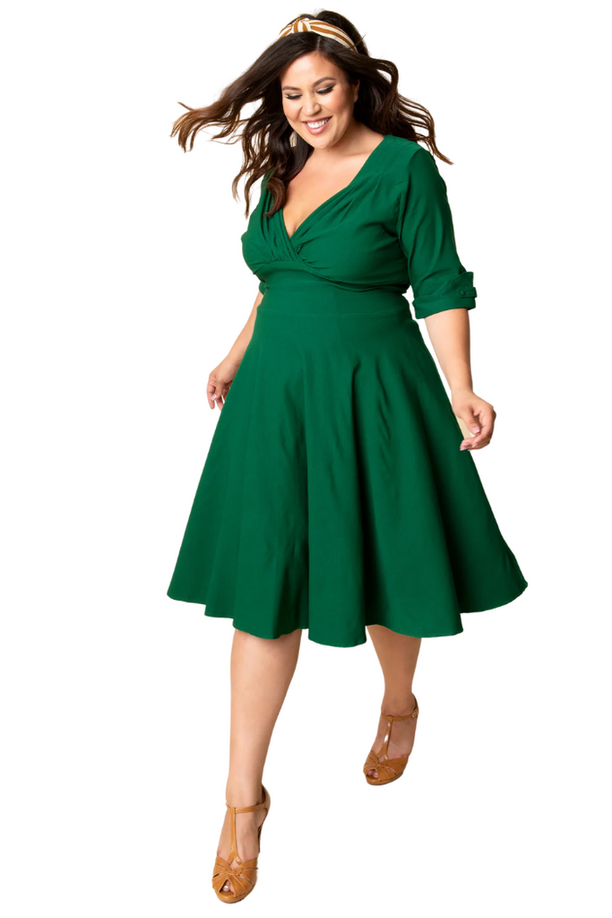 **PRE ORDERS ** Unique Vintage 50s Emerald Green Delores 50s Swing Dress - Curvique Vintage